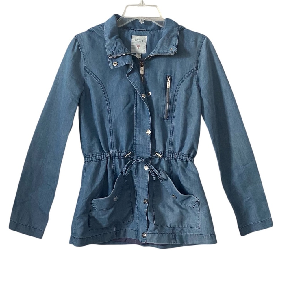 GUESS Women's Denim Utility Jacket Blue Chambray Drawstring Hooded Size Small - Picture 1 of 7